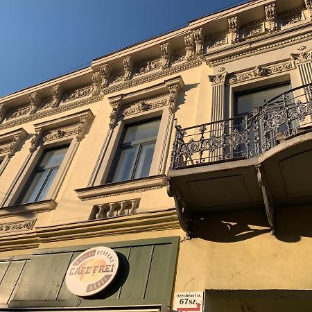 Center Rooms Miskolc Dış mekan fotoğraf