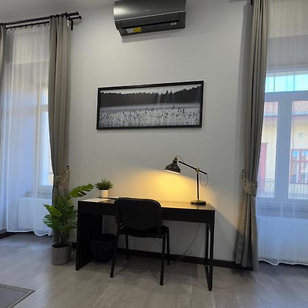 Center Rooms Miskolc Dış mekan fotoğraf