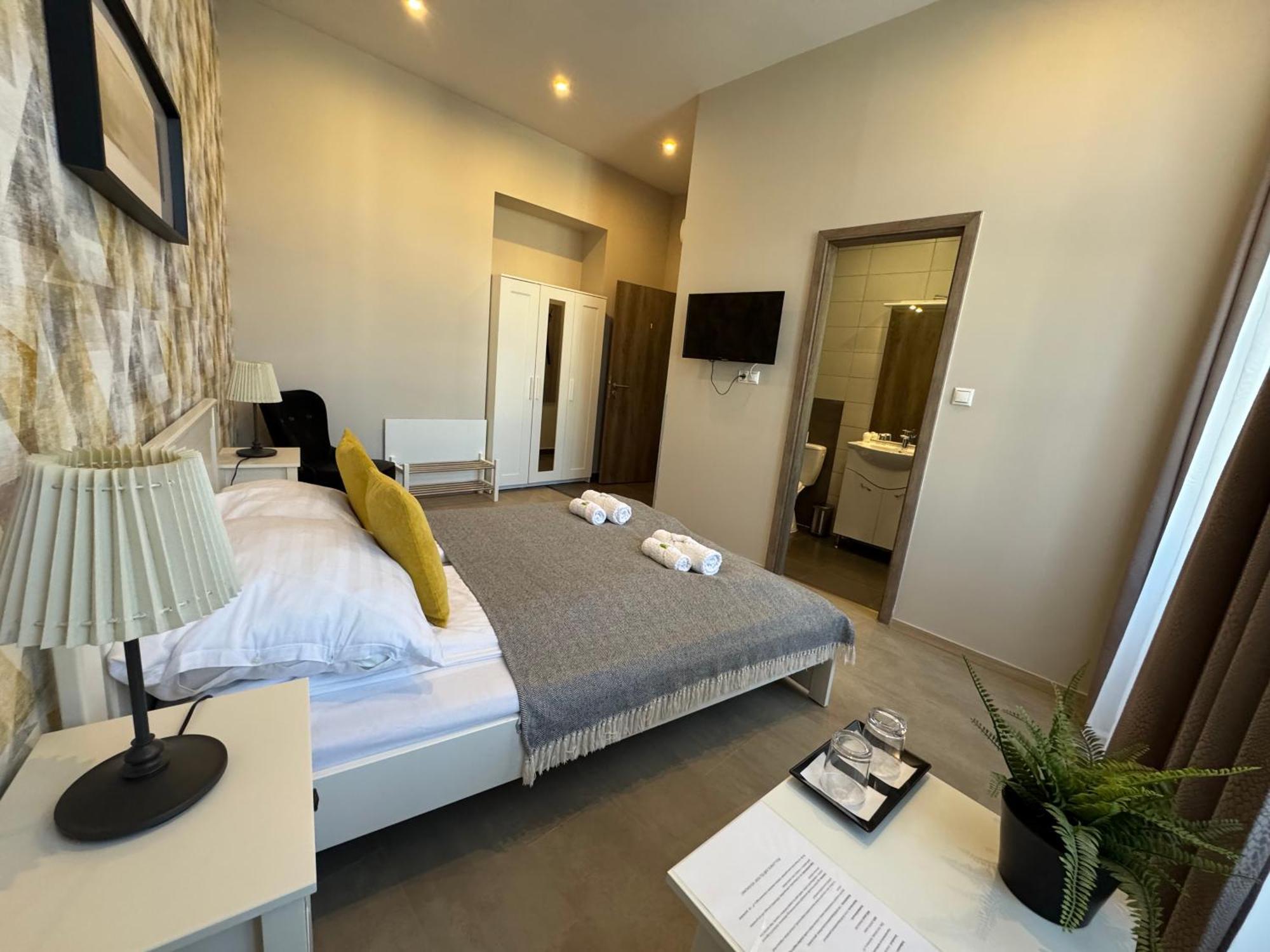 Center Rooms Miskolc Dış mekan fotoğraf