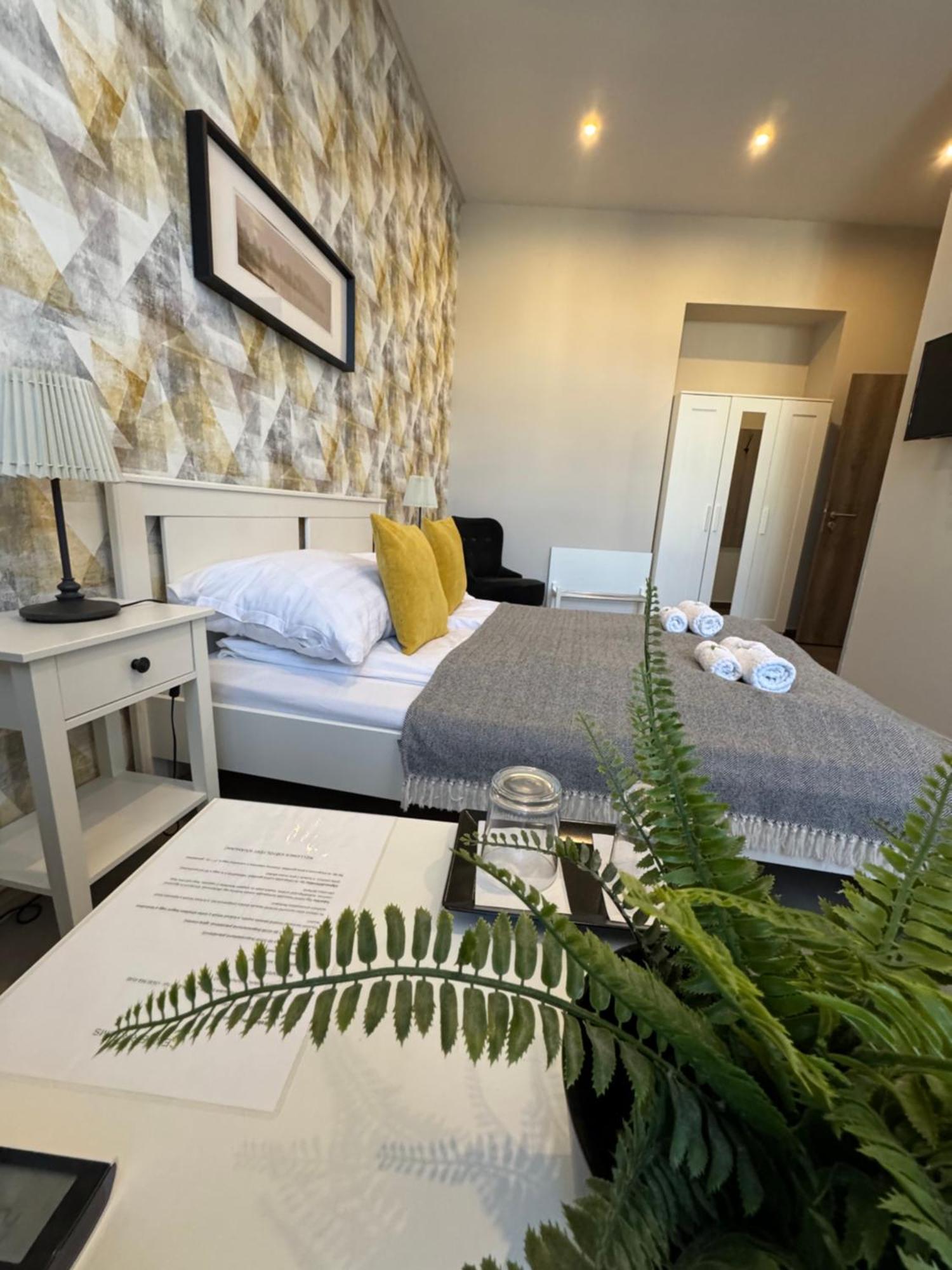 Center Rooms Miskolc Dış mekan fotoğraf