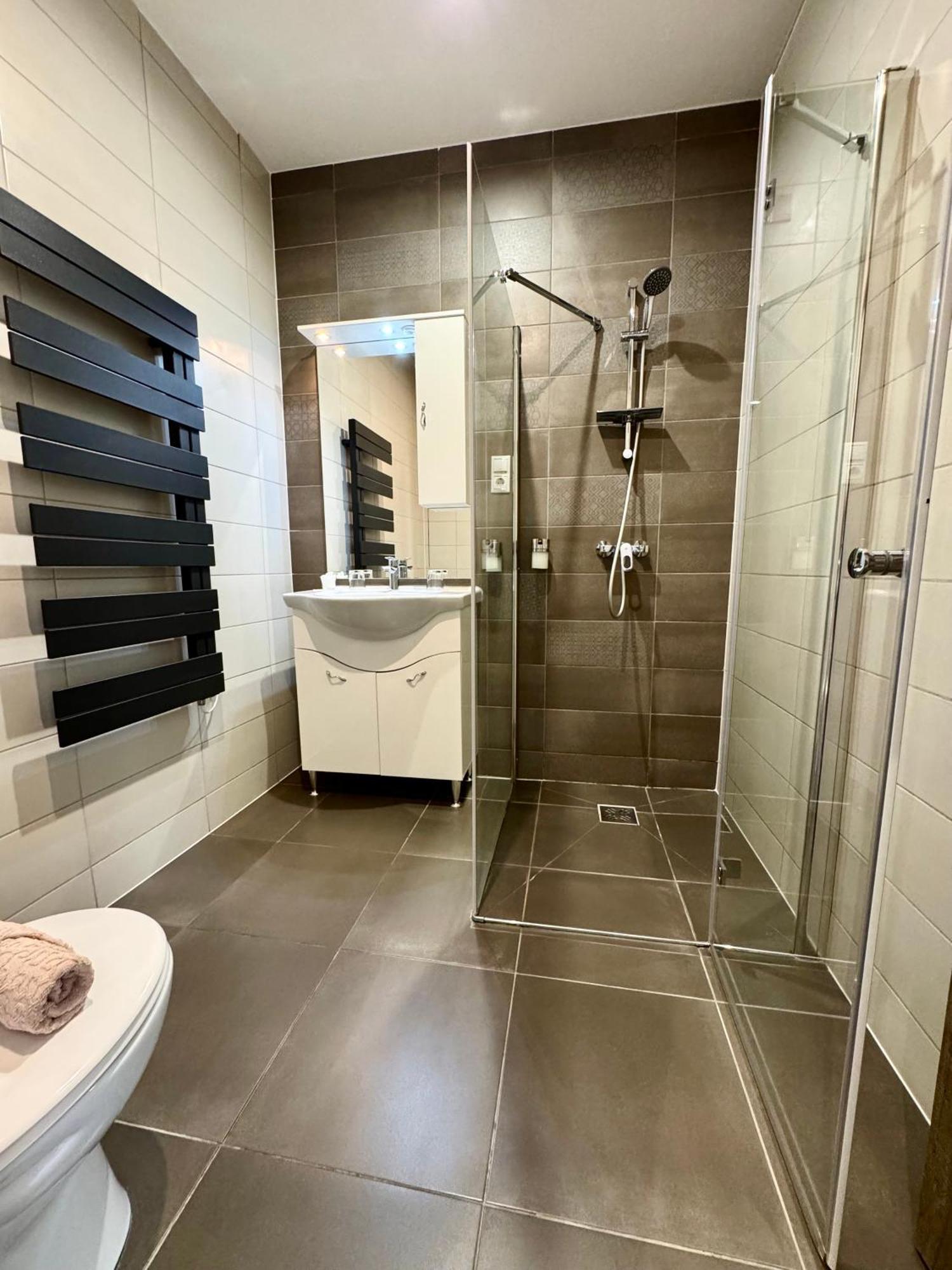 Center Rooms Miskolc Dış mekan fotoğraf